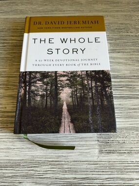 🆕 The Whole Story Devotional Journal - Dr. David Jeremiah